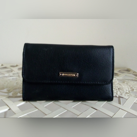 Wallets, Change Purse and Credit Card Holder - Picture 3 of 5